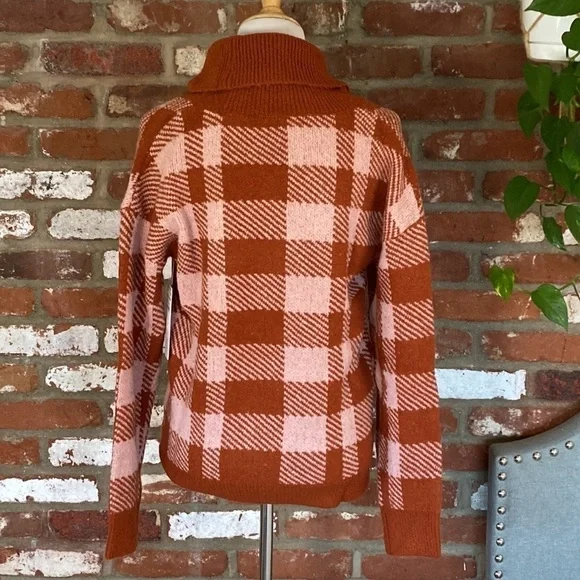 New Olivia Sky Plaid Print Rust Cowl Neck Sweater size large - Picture 5 of 8